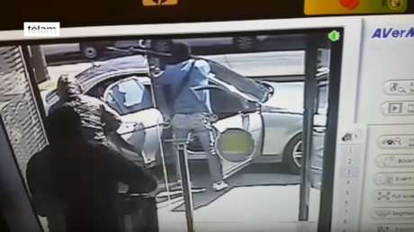 Espectacular robo a un banco en 30 segundos 