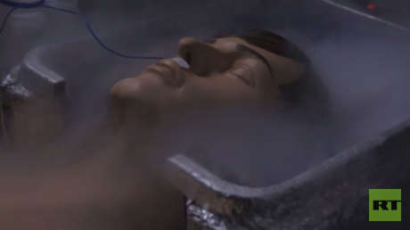 En busca de la inmortalidad: RT visita una empresa de crionización