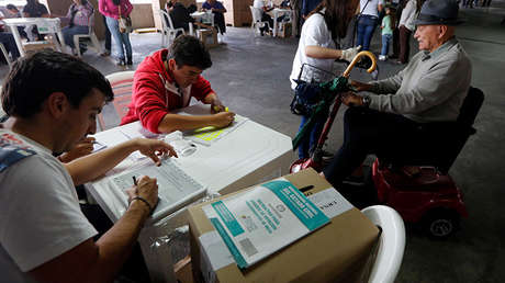 ¿Quién hackeó a quién? Revive polémica en Colombia por elecciones presidenciales de 2014