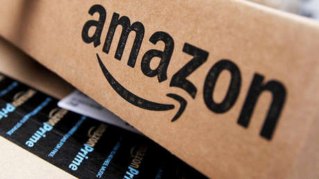 "Saludos del tío Adolf": mujer judía recibe una nota antisemita en un artículo comprado en Amazon