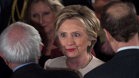 Video: El incómodo momento entre Hillary y Bill Clinton durante la investidura de Trump