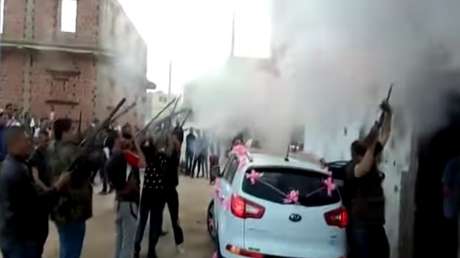 Jugando con la muerte: la celebración de esta boda te pondrá los pelos de punta