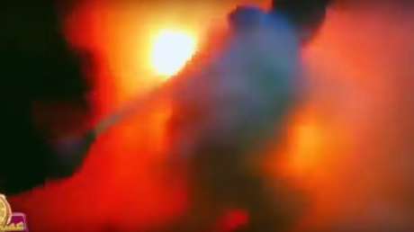 Un presentador de Kuwait prende fuego a un invitado en vivo (18+)