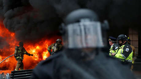 Seis periodistas, incluido uno de RT, serán juzgados tras cubrir las protestas en EE.UU.