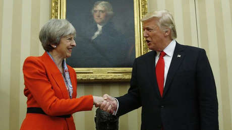 Agentes de EE.UU. echan el alto a periodistas británicos porque no se creen sus fechas de nacimiento