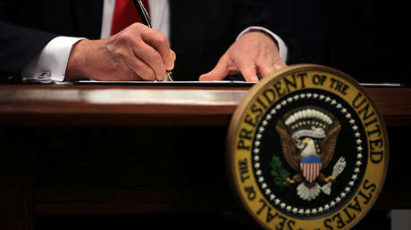 Trump ordena publicar una lista semanal con los delitos cometidos por inmigrantes