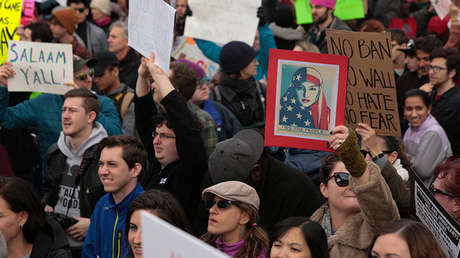 Todo lo que hay que saber sobre el polémico bloqueo migratorio antimusulmán de Trump