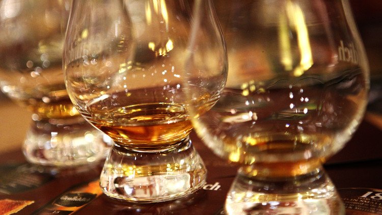 La pobreza mata más que el alcohol