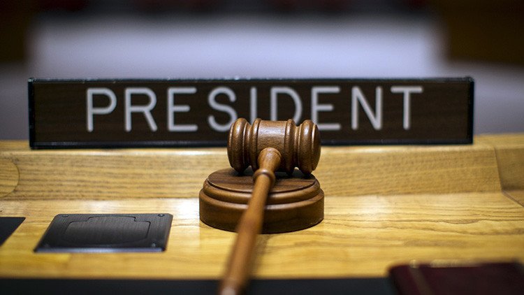 Dos semanas después de la investidura, Trump figura en 52 demandas en 17 estados