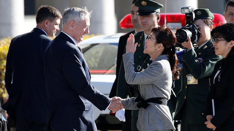 Japón apoya pero no participará en las maniobras navales de EE.UU. en el mar de la China Meridional