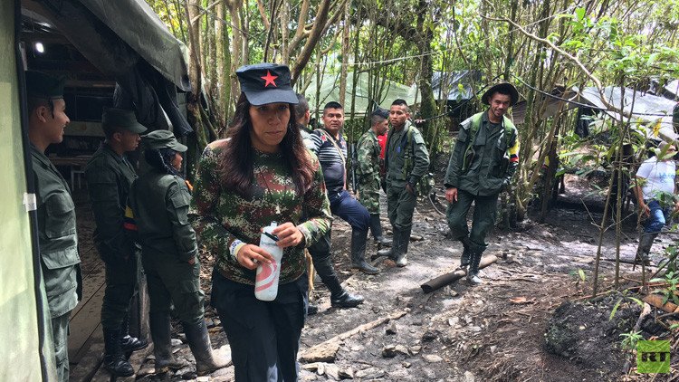 "No quiero matar, mi sueño es construir vida": Los jóvenes colombianos buscan encauzar su futuro