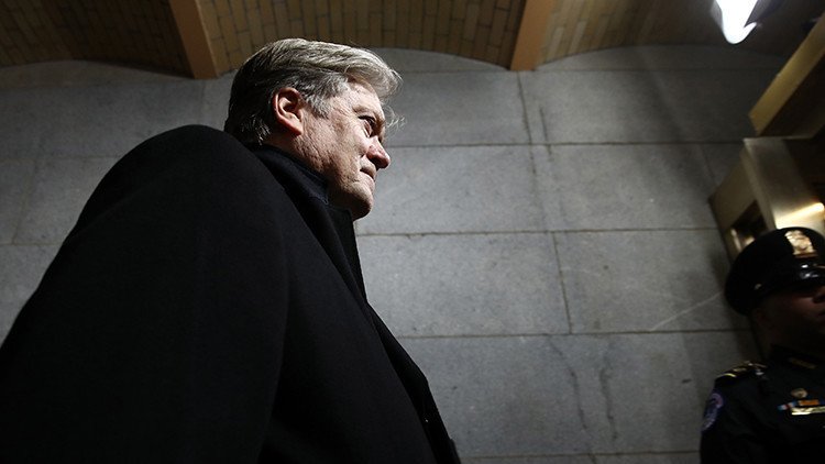 Quién es Stephen Bannon, el asesor de Trump al que llaman 'el verdadero dueño de la Casa Blanca'