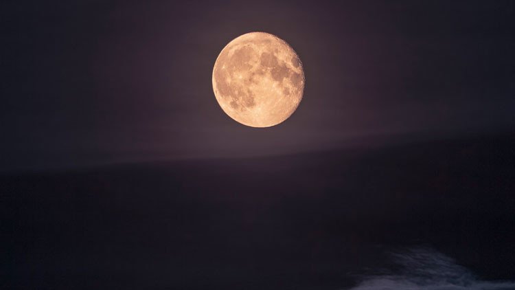 Demuestran que la Luna nació con una explosión nuclear 