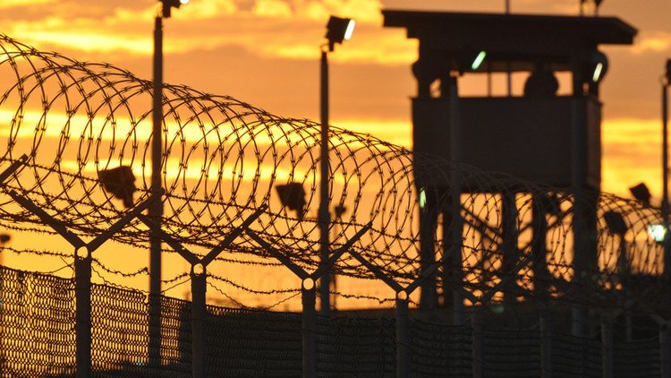 "Si la respuesta a la barbarie del EI es la de EE.UU., ¿qué sentido tiene esta guerra?"