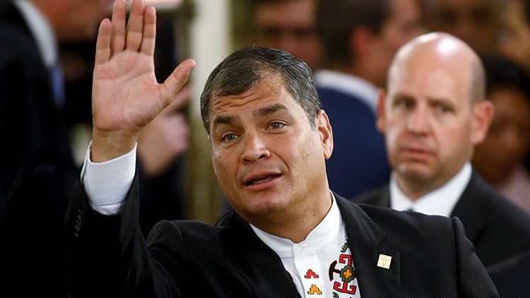 Elecciones en Ecuador: La "campaña sucia" que convierte a los corruptos prófugos en víctimas