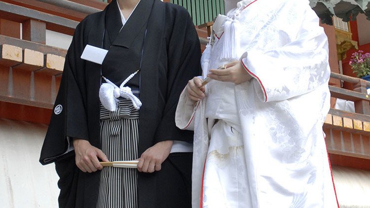 Matrimonio sin sexo y adultos vírgenes: la apatía por las relaciones sexuales se dispara en Japón