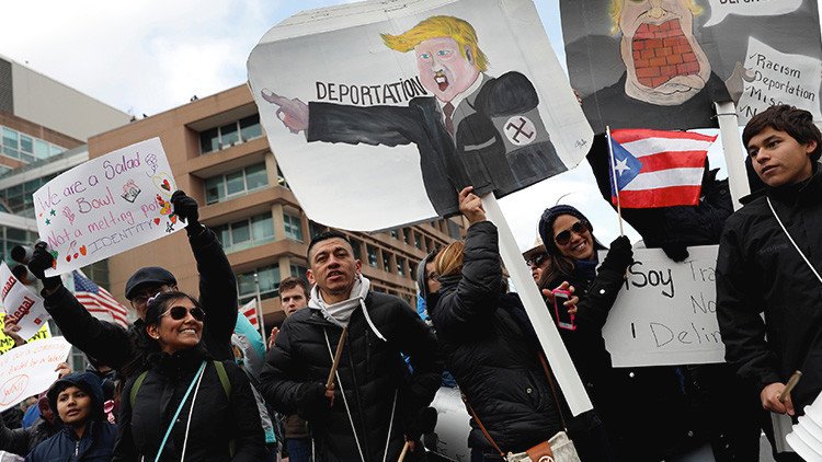 Del Movimiento Chicano a #UnDiaSinInmigrantes: la 'otra' lucha por los derechos en EE.UU.