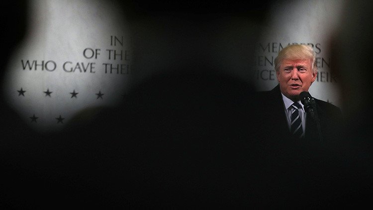 ¿Está en marcha una operación de golpe de Estado contra Trump?