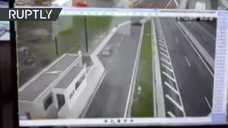 FUERTE VIDEO: Hijo de un multimillonario griego causa un accidente mortal