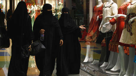 Arabia Saudita celebra el primer Día de la Mujer sin plantearse abolir la tutela masculina