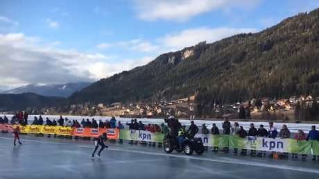 Patina 200 kilómetros, cae a 10 metros de la meta y pierde