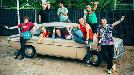 Estreno en exclusiva: La Pegatina comparte con los lectores de RT uno de sus temas reinventados