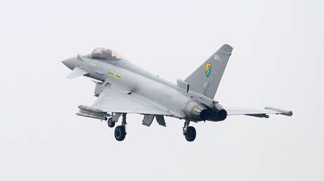 Dos cazas acompañan un vuelo civil a Reino Unido por amenazas de seguridad