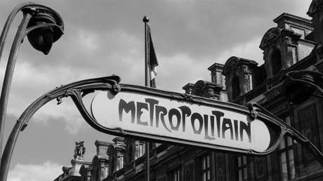 París: Evacúan a pasajeros tras una explosión en el metro