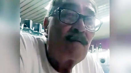 VIDEO: Enfrenta a su padre y logra que confiese que la abusó durante 18 años