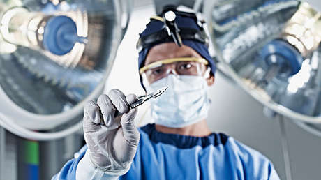 Someten a un chino con 4 hijos a una esterilización forzada