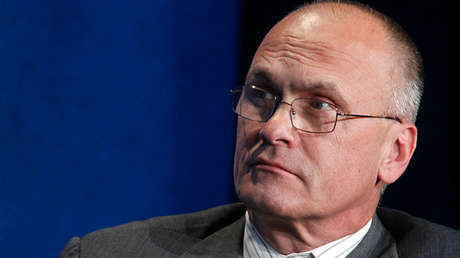 El empresario Andrew Puzder renuncia a ser candidato de Trump en un puesto clave