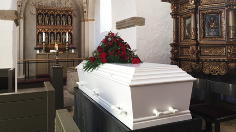 No intente repetirlo: Videobloguero ruso se entierra durante 24 horas y lo retransmite en vivo