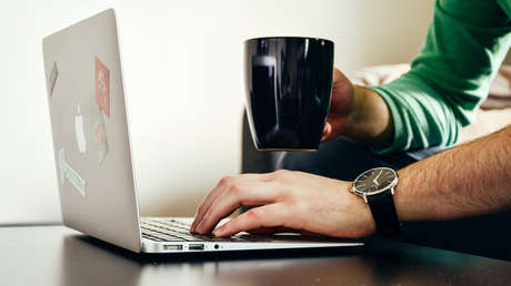 Sin precedentes: Acusan a un hombre de ordenar 346 violaciones 'online'