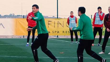 Un traductor ruso se gana el aplauso de todos tras interpretar el rápido discurso de un entrenador 