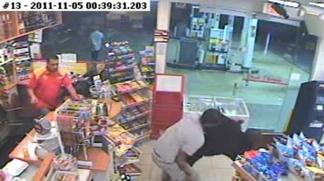 Cuando entró a atracar una gasolinera no podía imaginar que acabaría así (FUERTES IMÁGENES)