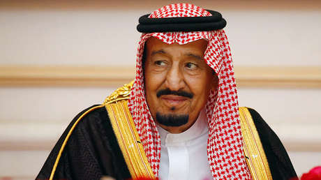 El rey saudita viaja con 459 toneladas de equipaje, 2 limusinas y un séquito de 1.500 personas