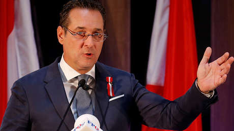 "Basta de alimentar a EE.UU.": político austriaco pide acabar con la dependencia militar de la OTAN