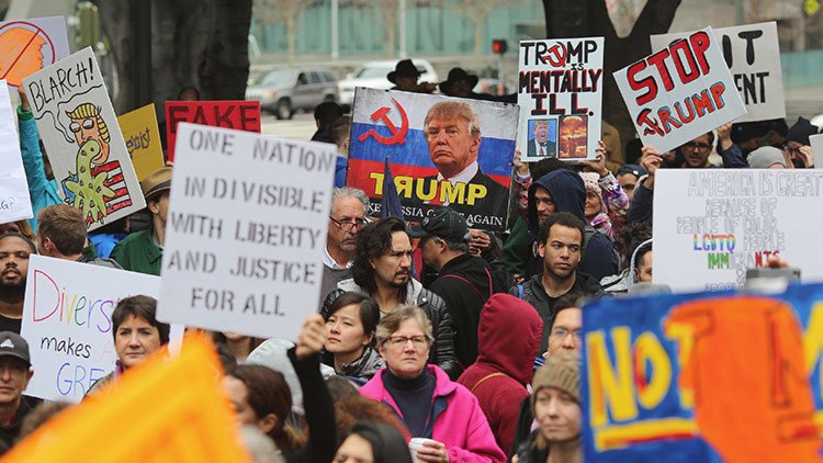 "Fue degradante": La peores horas de un argentino deportado por nueva política de Trump