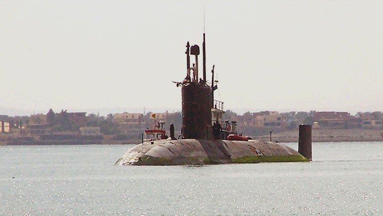 Los planos de un submarino nuclear británico terminan en una tienda benéfica (Foto)