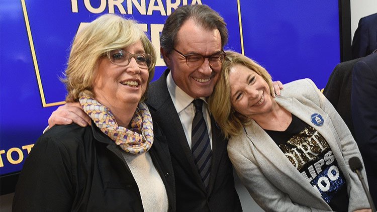 "No nos arrepentimos de nada". Primeras declaraciones de Artur Mas tras conocer su condena