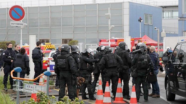 Revelado el último mensaje del atacante de Orly a su hermano antes de morir