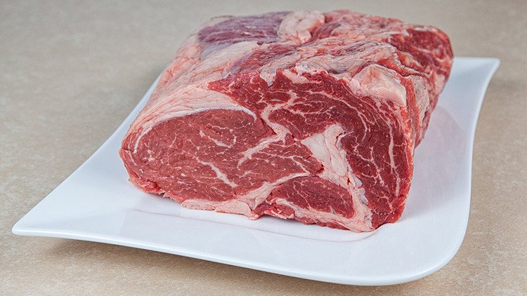 México suspende todas las importaciones de carne y aves de Brasil