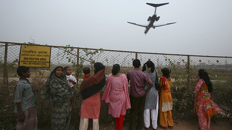 Bangladés: Ataque suicida en el aeropuerto internacional de Daca