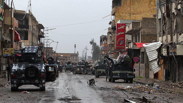 Hallan más de cien cuerpos sin vida de civiles en un barrio bombardeado en Mosul