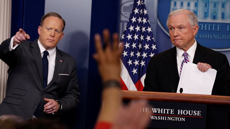 EE.UU.: Las 'ciudades santuario' deberán cumplir la ley o perderán sus fondos federales