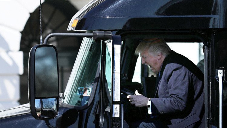 'El arte del fracaso': ¿Por qué Trump ha perdido su primera batalla legislativa?