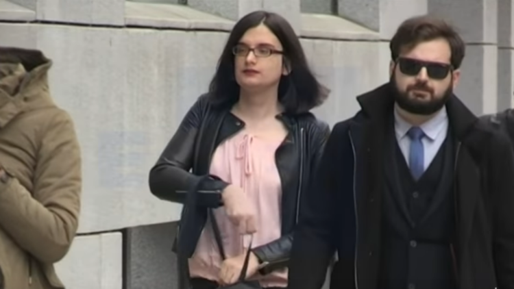 "España no es una dictadura": Cassandra recurrirá su polémica condena por bromear en Twitter