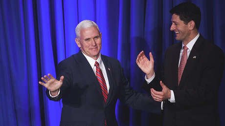 El vicepresidente de EE.UU. bromea sobre los Oscar en una cena con periodistas