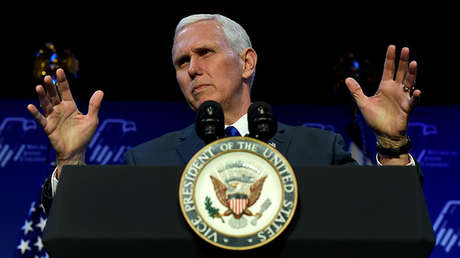 Mike Pence se ha convertido "imperceptiblemente" en una poderosa figura en política internacional