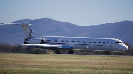 EE.UU.: Un avión con un equipo universitario de baloncesto se sale de la pista (FOTOS)